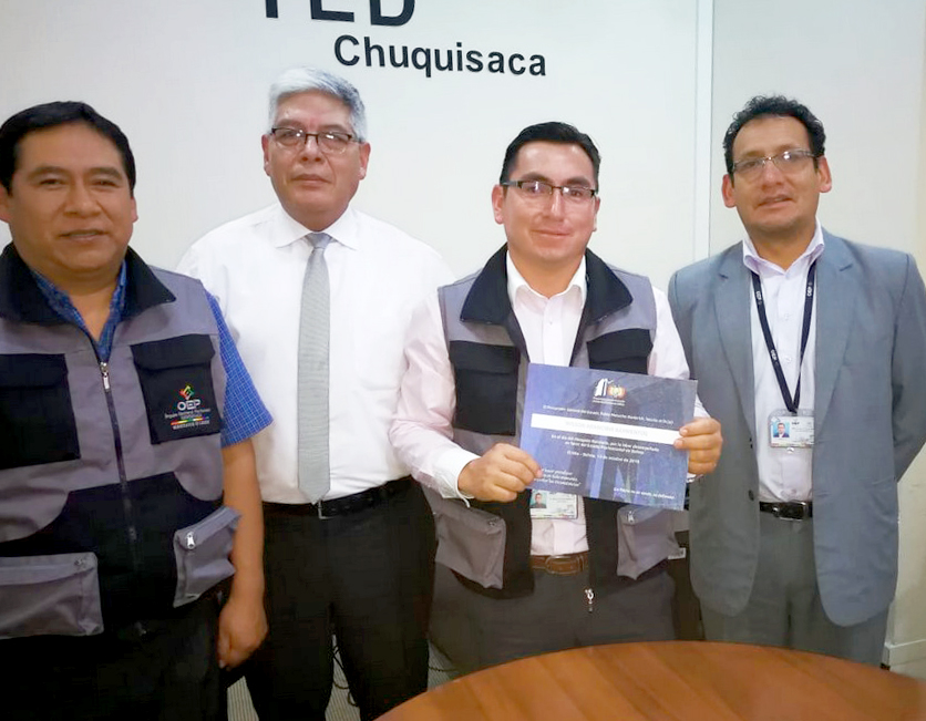 La Procuraduría General del Estado homenajea a abogadas y abogados de unidades jurídicas estatales