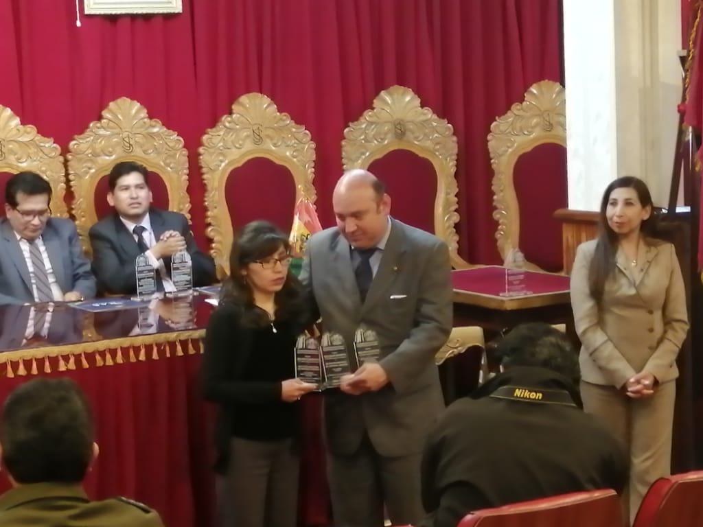 La Procuraduría General del Estado entrega el Reconocimiento Procuradurial  “Dr. Rodolfo Joaquín Illanes Alvarado” en Oruro
