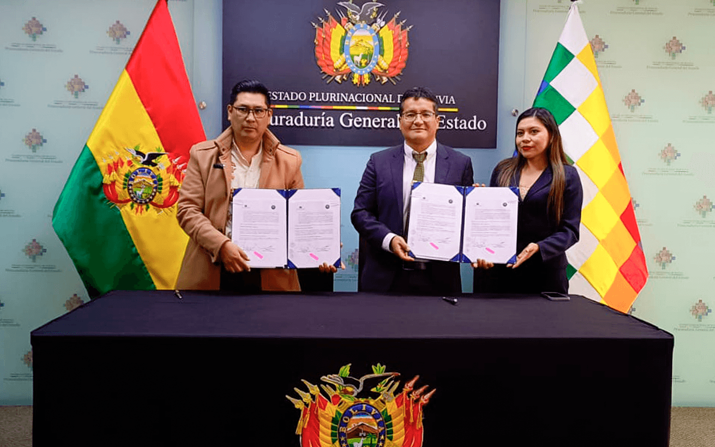 PROCURADURÍA GENERAL Y TRIBUNAL AGROAMBIENTAL FIRMAN CONVENIO DE COOPERACIÓN PARA FORTALECER LA DEFENSA DE LA MADRE TIERRA