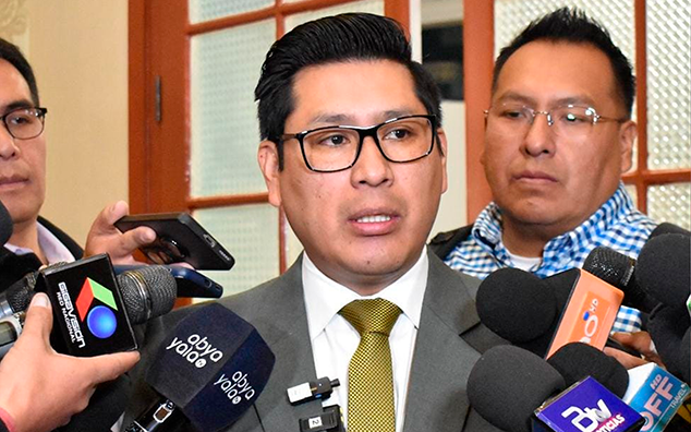 CASO BEECHCRAFT: CUATRO PERSONAS SON SENTENCIADAS A 2 Y 3 AÑOS DE PRIVACIÓN DE LIBERTAD EN EL PENAL DE SAN PEDRO POR LA COMPRA IRREGULAR DE UNA AERONAVE, 10.000 FUSILES Y VITUALLAS