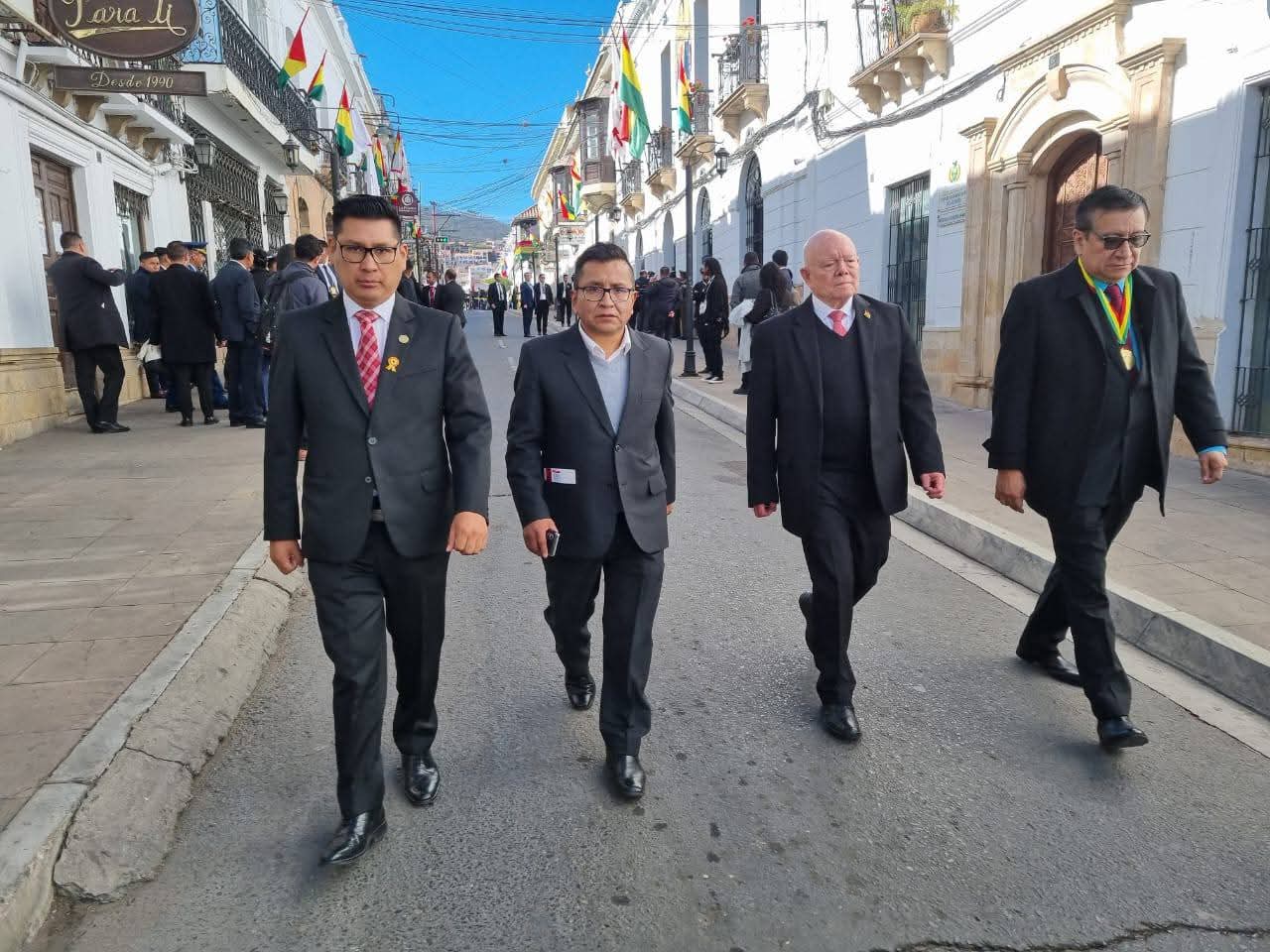 PROCURADURÍA GENERAL DEL ESTADO RINDE HOMENAJE A BOLIVIA EN SU BICENTENARIO