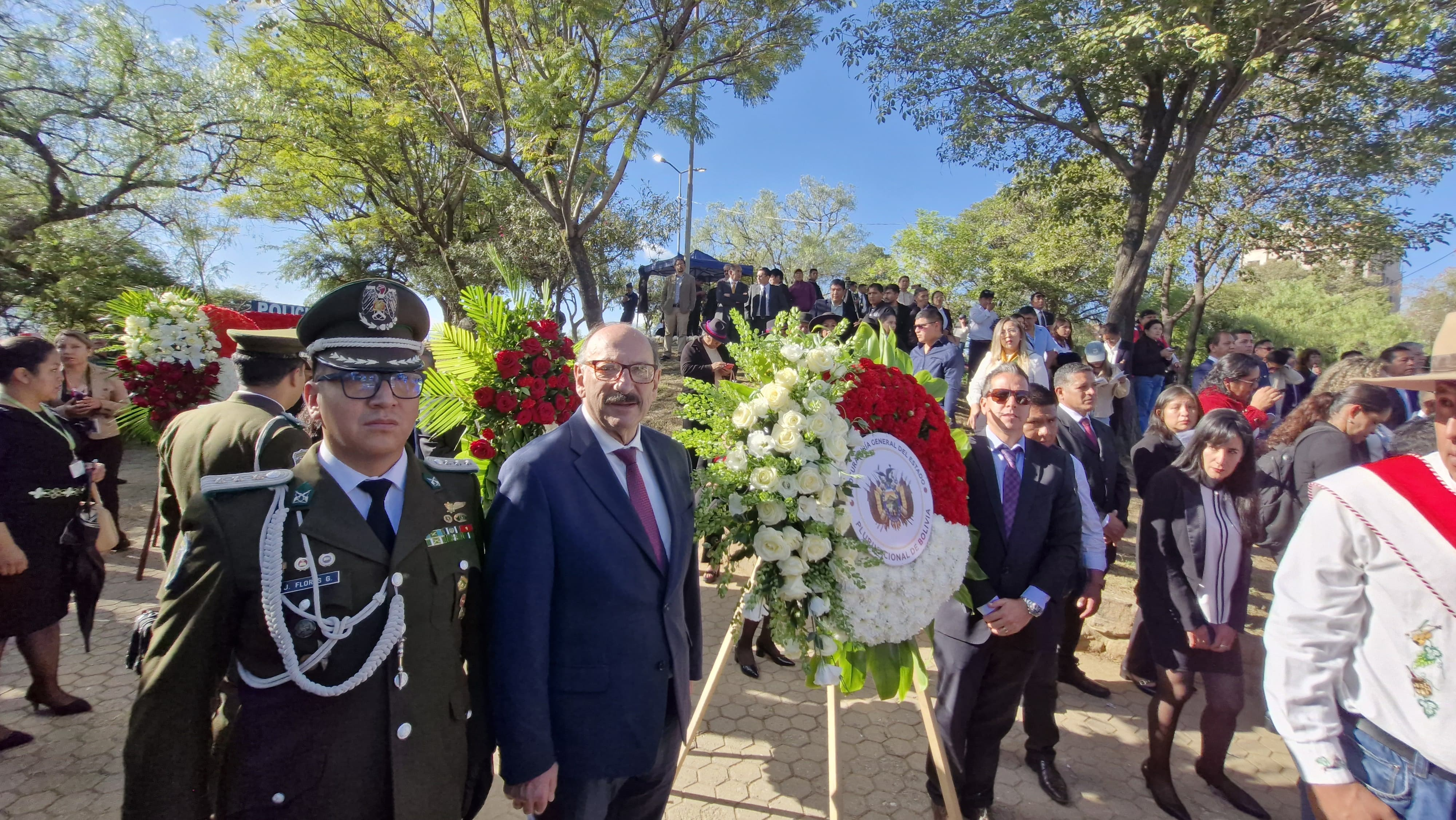PROCURADOR GENERAL DEL ESTADO HUGO LEÓN LA FAYE PARTICIPÓ EN ACTOS CONMEMORATIVOS POR LOS 209 AÑOS DE LA BATALLA DE LA TABLADA EN TARIJA