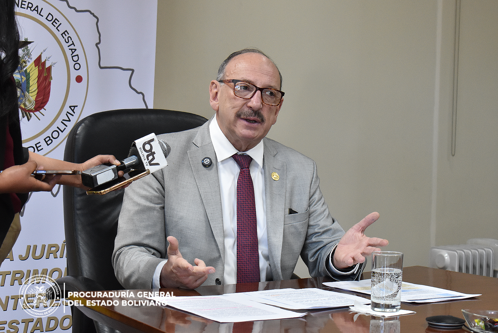 PROCURADOR GENERAL DENUNCIA DAÑO ECONÓMICO CONSIDERABLE EN EL BCB POR BILLETES DEL BICENTENARIO